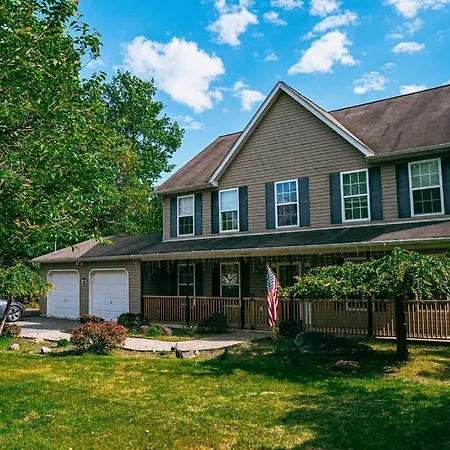 Gorgeous Cozy 5 Bedroom House With Hottub,Lake,Pool Albrightsville Exterior photo